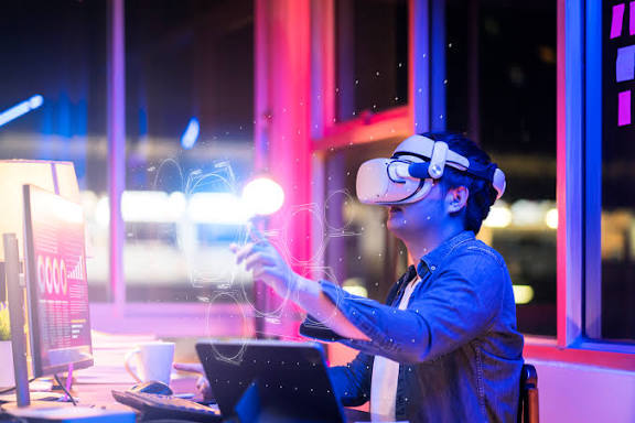 Innovation overdrive: Explosive gadgets rocking the tech world in 2023 - OnlineKhabar English News