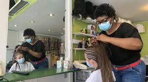 Fanny_hair spécialiste de la coiffure afro à domicile, se déplace sur paris ou ile de france pour réaliser ses coiffures à la pointe de la mode. L3d Le Salon De Coiffure Aux Specialites Afro De Lucie
