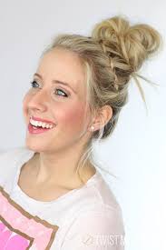 Could you imagine life without top knots? Waterfall Top Knot Day 16 Twist Me Pretty
