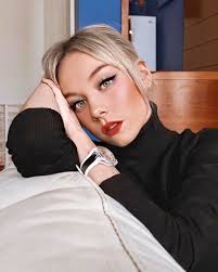 Ester Exposito Fans.ღ