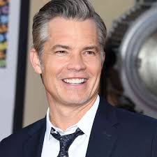 Perfect for men with long and wavy hair, it helps sustain that fresh. The 25 Best Haircuts For Men Over 40