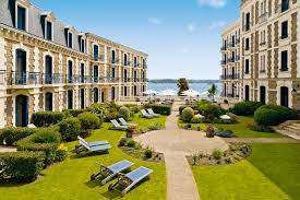 Dans votre hôtel avec vue mer à dinard, vous serez au coeur de la bretagne. Hotel Barriere Le Grand Hotel Dinard Dinard Tourisme Bretagne