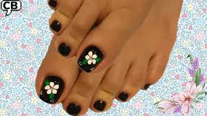 Suitable dying colors:all colors 6.cap size:average size 7.color of lace:medium brown 8.can be permed:yes shipment:free shipping. Unas De Los Pies Decoradas En Color Negro Y Blanco Diseno De Flor Youtube