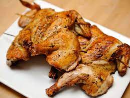 Dalam satu potong ayam goreng bagian dada sekitar 172 gram mengandung 284 kalori. Kalori Ayam Panggang