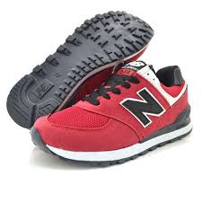 New Balance 574 Kirmizi Siyah Bayan Ayakkabi Spor En Uygun Fiyata New Balance Ayakkabi Modelleri New Balance Ayakkabilar Siyah