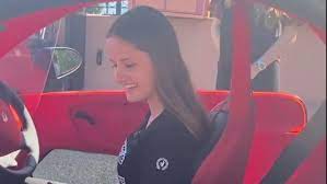 16mobil auto mit 16 march 31 at 8:45 am. Die Geissens Luxus Uberraschung Fur Davina Drittes Protz Auto Zum 17 Geburtstag