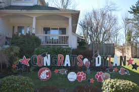 Graduation yard sign with picture and the information around it will be available here. Our Graduation Yard Signs Make The Perfect Graduation Party Decorations Yard Announcements