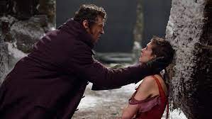 Whatever the case, he keeps it relatively simple. Anne Hathaway Brilliert In Les Miserables Rache Liebe Revolution N Tv De