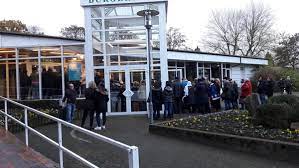 Das testzentrum in städtischer trägerschaft, welches im bürgerhaus in hausen derzeit eingerichtet und sodann mit unterstützung durch die bundeswehr betrieben werden soll, wird wie folgt öffnen: Amateur Hallen Flohmarkt Burgerhaus Hausen 10 News Von Burgerreportern Zum Thema