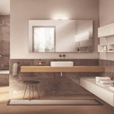 Una struttura in grado di sostenere ripiani di vetro e supporti per gli accessori da bagno i. Mensole Bagno Per Il Lavabo Eleganti E Contemporanee Cose Di Casa