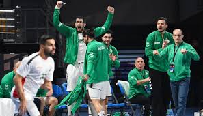 تعرف على موعد مباراة السويد وفرنسا في نصف نهائي كأس العالم لكرة اليد اليوم الجمعة الموافق 29 يناير 2021، والقناة الناقلة للمباراة. ÙƒØ£Ø³ Ø§Ù„Ø¹Ø§Ù„Ù… Ù„ÙƒØ±Ø© Ø§Ù„ÙŠØ¯ ÙƒÙŠÙ Ø±Ø¯Øª Ø§Ù„Ø¬Ø²Ø§Ø¦Ø± Ø¹Ù„Ù‰ Ø³Ø®Ø±ÙŠØ© Ø§Ù„Ø¥Ø¹Ù„Ø§Ù… Ø§Ù„ÙØ±Ù†Ø³ÙŠ