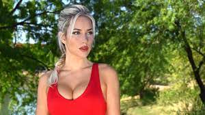 Instagram) if a guy is asking for a picture, you also have to return the picture with another picture. Most Beautiful Woman In Golf Paige Spiranac Hottest Female Golf Star