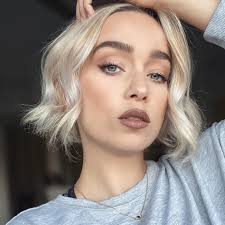 Instead of using a heat tool that can stress out your hair, keep things harmless with wavy hair products and the beauty of time. 30 Brilliant Hacks How To Make Your Hair Wavy And Curly Hair Adviser