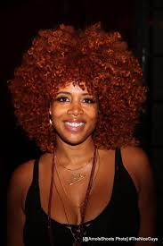 Kelis Hosted A Vip 70s Dinner And The Nice Guys Movie Screening Talking With Tami Kelis Hair Natural Hair Styles Hair Color For Black Hair