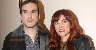 Μαζί με τον ίαν στρατή στα. H Mairh Synatsakh Kai O Aimilianos Stamatakhs Ekanan To Epomeno Bhma Sth Sxesh Toys Fay S Book