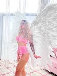 Violet doll tits