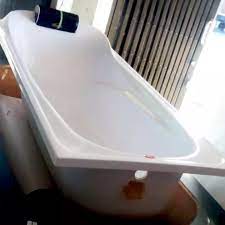 Selain ruang keluarga dan kamar tidur, kamar mandi menjadi salah satu bagian penting dalam rumah yang menjadi pusat. Bak Mandi Bathtub Milano Morgan 170x75x40 Cm Sanitary Dewasa Pengiriman Free Bali Surabaya Only Lazada Indonesia
