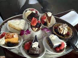 Piccoli dolci little dessert treats, layered with cake, mousse, pastry creams and berries. 8 Images Olive Garden Dessert Menu And Caption Desserts Menu Olive Garden Desserts Desserts