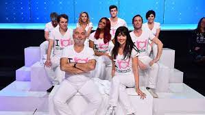 Died june 19, 1986) founded les enfoirés and hosted the original charity concert, which aired on television on january 26, 1986, and featured five other celebrities: Les Enfoires Ce Spectacle Ou Des Millionnaires Demandent A Des Smicards De Donner Pour Des Rmistes L Express