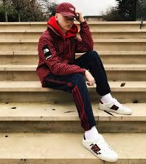 While the north face is familiar with high fashion partnerships—they've previously worked with supreme, sacai and mm6 margiela, to name a few—this marks gucci's first collab under alessandro michele's tenure. The North Face X Supreme Checkered Pullover Windbraker Calabasas Sweatpants Gucci Ace Snake Sneakers Men Fashion Mens Streetwear Streetwear Fashion