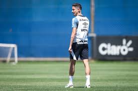Foi assim lá e aqui. Por Vaga Na Semi Gremio E Santos Medem Forcas Na Vila Em Duelo De Tricampeoes Da Libertadores