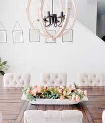 Simple Centerpiece For Spring Sprucing Up Mamahood In 2020 Dining Room Table Centerpieces Simple Centerpieces Spring Decor