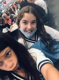 Mamas who cheered know 😂 💙💛