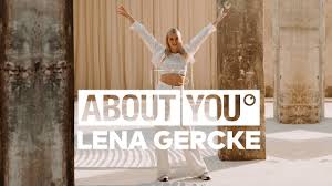 Sie hat abstand gehalten, masken getragen, wenige persönliche. Lena Gercke Doku Its About You Teil 2 Youtube