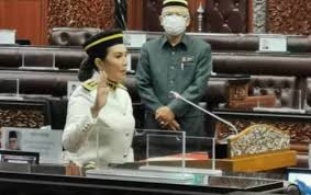 Latest oldest most discussed most shared most viewed. Ras Adiba Radzi Tak Sabar Berjuang Selepas Angkat Sumpah Sebagai Senator Di Dewan Negara Nona