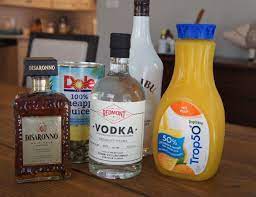 Yellow Hammer Recipe Made Skinny Famous Drink From Tuscaloosa Recipe Famous Drinks Starbucks Drinks Recipes Recipes