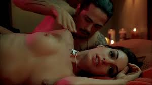 1 Anne Hathaway Havoc HD.avi_snapshot_04.26_2012.08.27_08.10.21.jpg |  MOTHERLESS.COM ™