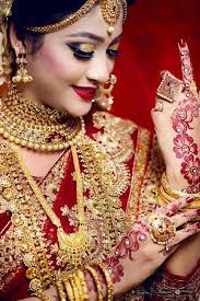 Pin By Hiba Fatima On Fantastic Wedding Advice Indian Bridal Photos Indian Wedding Photography Couples Indian Wedding Photography