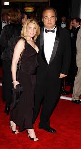 Le 18 octobre 2009 , il devient citoyen albanais d'honneur lors d'une cérémonie en grande pompe à korçë , en présence de bamir topi , le président de la république d'albanie. Jennifer Sloan Bio Age Married Nationality Body Measurement Career