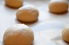 Brioche Burger Buns In 2020 Gourmet Essen Burger Brotchen Essen