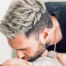 There's a discussion among 2 members. How To Style Latest Adam Levine Haircut 2019 Men S Hairstyle Swag Hair Styles Short Hair Color Hair Highlights