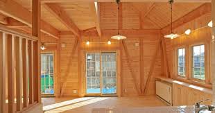 床 壁 天井全て30ｍｍ厚の赤松です 使用材全て無垢一本物木材のみ使用していますので 化学物質は無縁です シックハウス対策100 ですね カウンター 一枚板 リビング ダイニング キッチン 山口市木の