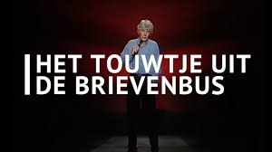 Pieter paulus (paul) van vliet (den haag, 10 september 1935) is een nederlandse cabaretier. Paul Van Vliet Het Touwtje Uit De Brievenbus Ubersetzung Und Songtext Lyrics Liedtexte