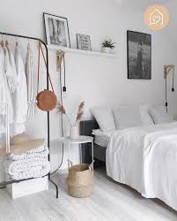 While you browse modern master bedroom decorating ideas, don't feel the need to fill up empty space — sometimes the absence of extra stuff can feel luxurious. 50 Lovely Winter Master Bedroom Decorations Ideas Best For You Sweetyhomee Bedroom Interior Small Room Bedroom Bedroom Decor