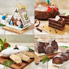 If you're making and decorating a christmas cake for the first time or wanting a new twist on the classic mix of spices, dried fruits, nuts and booze, then look no further. The Holiday Season With Christmas Specials At The Coffee Bean Tea Leaf