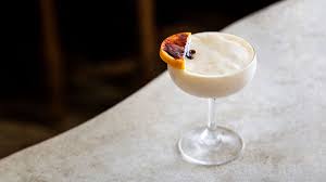 To get a better sense of what's popular in the cocktail world right now, we surveyed 40 bars across the country to find out what customers order the most. The Top 10 Cocktails Of 2020 Punch