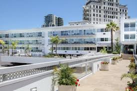 The holiday inn san diego bayside is located in the popular point loma neighborhood, across from the marina and naval base point loma, and only 1.5 miles to the san diego int'l airport.enjoy the convenience of complimentary airport shuttle service to san diego international airport and the cruiseship terminals. Holiday Inn Express San Diego Downtown San Diego Ca Wedding Venue