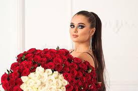 Maybe you would like to learn more about one of these? Fashion Girl Holds Luxury Big Bouquet Of Roses Perfect Sensual Lips Fashion Makeup Valentine Day 101 Roses For You Stock Photo Image Of Luxury Glamour 168438236