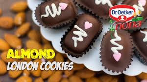 Sambil2 buat cust order,kita baked extra sikit. Almond London Cookies Youtube