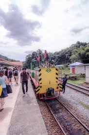 Mudik lebaran tentu jadi momen yang paling ditunggu sebagian besar perantau setiap tahunnya. Sungai Padas Kuhairulanuar Travel Photography Design