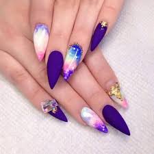 Acrylic nails have a long history of dependability and durability that people enjoy. 46 Cute Pointy Acrylic Nails That Are Fun To Wear In 2020