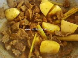 Resep rendang daging khas lebaran bisa disajikan dengan berbagai variasi. Suria Amanda Daging Rusa Masak Lemak Cili Api