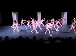 Olivier dubois, né en 1972 à colmar, est un chorégraphe français de danse contemporaine. Pin De Archimede Catalan En Let S Dance Firmes