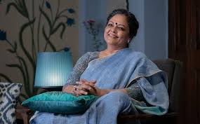 A dance between imperfect mothers and difficult daughters. Y4qmy6qr4kuoim