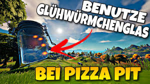 Obviously you'll be starting at durrr burger, the fast food joint in the southwest part of the map. Fahre Von Durrr Burger Nach Pizza Pit Ohne Das Fahrzeug Zu Verlassen Herausforderung Fortnite Youtube
