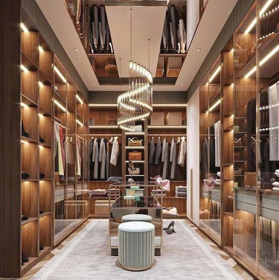 walk in closet